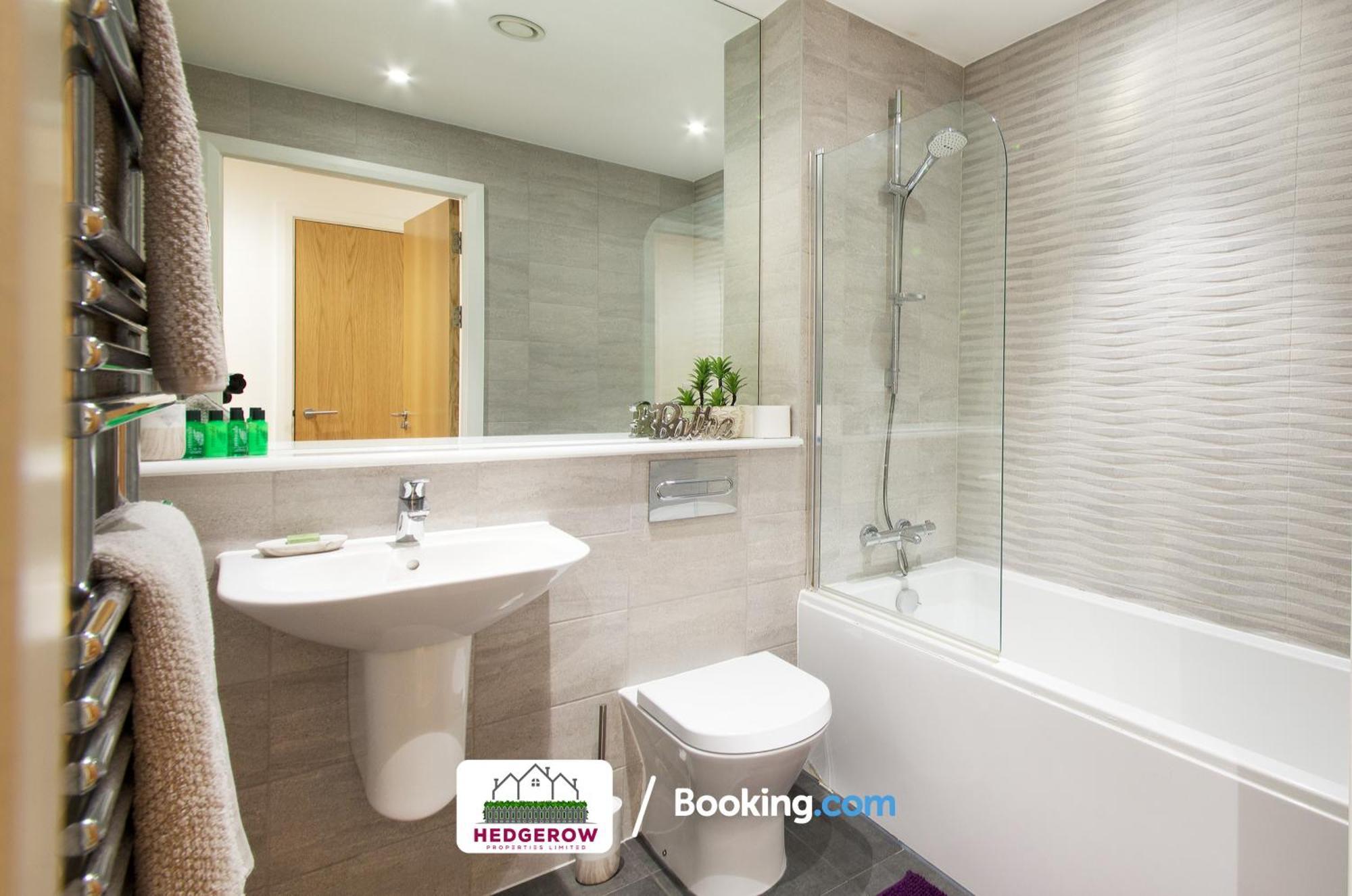 Premium Deals On Modern 2 -Bed 2-Bath Central City 122 High Street Flat For Movers & Pros By Hedgerow Μάντσεστερ Εξωτερικό φωτογραφία